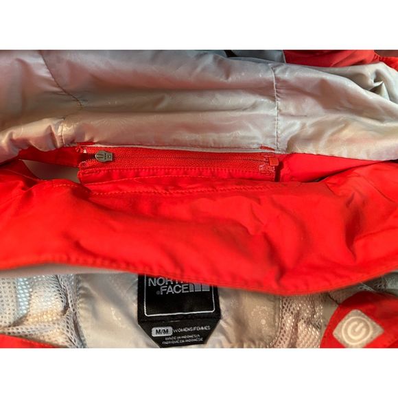 The North Face jacket. GUC. Size M (W). - Picture 7 of 10